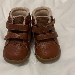 Ugg boots with Velcro Straps